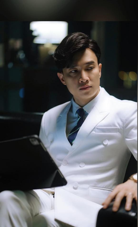 Quốc Trường hé lộ căn phòng ngủ nội thất sang trọng dành tặng bố mẹ trong biệt thự Sài Gòn-5