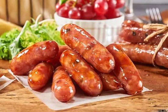 Mách chị em cách chiên lạp xưởng không dùng dầu ăn cực đơn giản: Thành phẩm vừa ngon, vừa healthy hơn nhiều