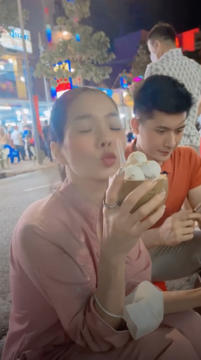 Nhìn chẳng có một tí gì gọi là tình yêu... - biểu cảm của tình trẻ Lệ Quyên lại châm ngòi tranh cãi!-2