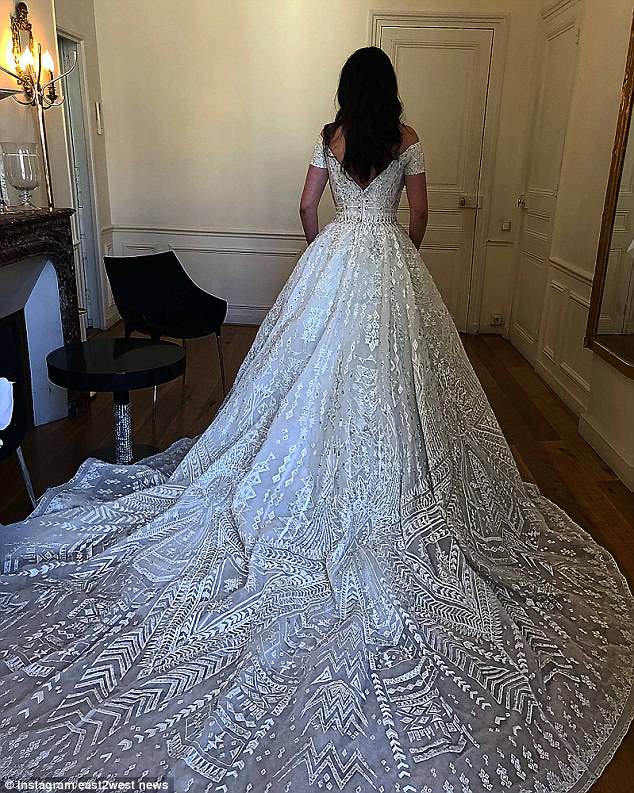 Siêu đám cưới tốn kém 38 tỷ đồng của con gái tỷ phú Nga: Váy cưới 5 tỷ, menu toàn món sang trọng nhưng cái kết của hôn lễ tài phiệt cực sốc-6