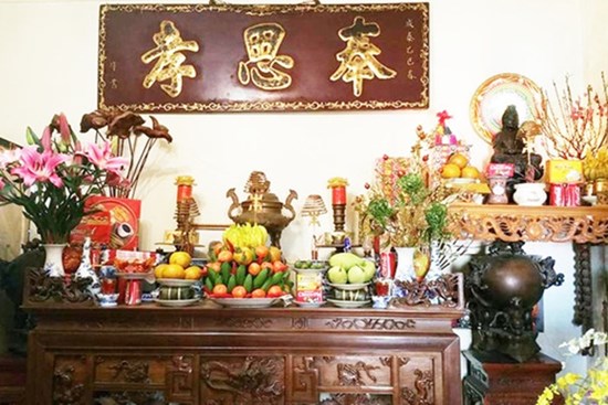 Dọn bàn thờ Tết: Nên làm trước hay sau lễ cúng ông Công ông Táo để bề trên hài lòng, gia đình yên ấm?
