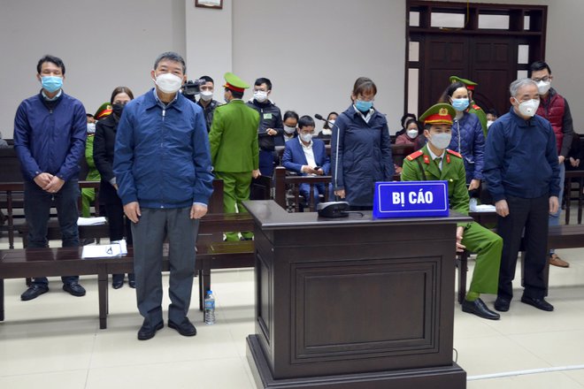 Cựu Giám đốc Bệnh viện Bạch Mai Nguyễn Quốc Anh lĩnh 5 năm tù-1