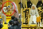 HOT: Cận cảnh 'siêu đám cưới' hoàng gia tổ chức 10 ngày 10 đêm, Công chúa rạng rỡ còn phò mã có hành động tinh tế với cha mẹ vợ