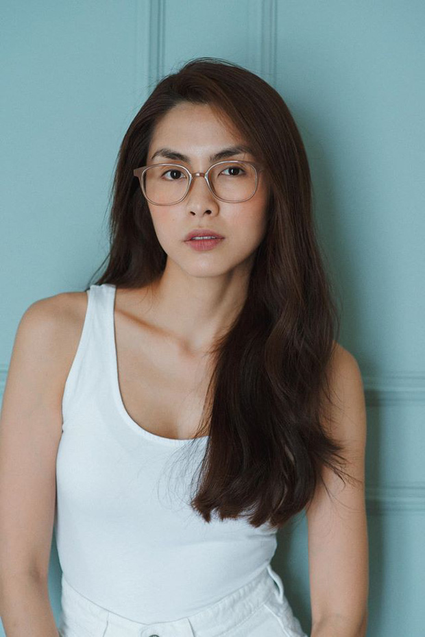 Hà Tăng khoe trọn vóc dáng sau khi hạ sinh nhóc tỳ thứ 3, chỉ 1 thay đổi mà dân tình ngợi ca hết lời-6