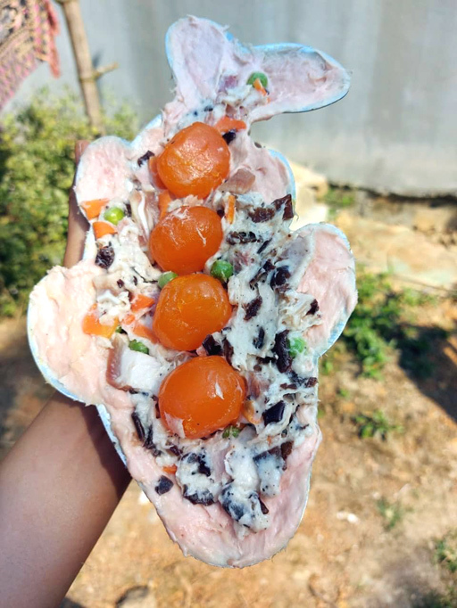 Dâng cỗ ông Công ông Táo, chả hoa cá chép hút hàng-2