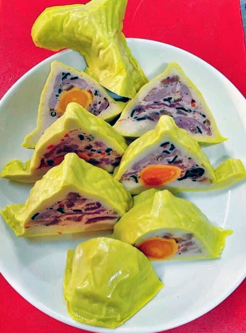 Dâng cỗ ông Công ông Táo, chả hoa cá chép hút hàng-4