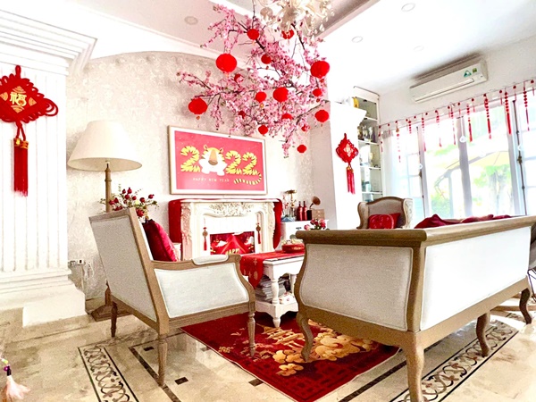 Ra Hà Nội đón Tết, siêu mẫu Thuý Hạnh vẫn đích thân trang trí biệt thự Sài Gòn rực rỡ không khí xuân-4
