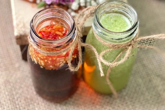 Làm sẵn 2 chai nước chấm này trong tủ lạnh, đảm bảo cả cái Tết ăn món gì cũng ngon!