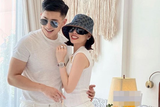 Giữa nghi vấn trục trặc tình cảm với bạn trai kém 12 tuổi, Lệ Quyên mượn 1 câu làm rõ thái độ?