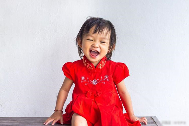 Đứa trẻ có tính cách quá hào phóng, lớn lên khó thoát khỏi 3 loại kết cục, cha mẹ nên dạy con học cách từ chối-1