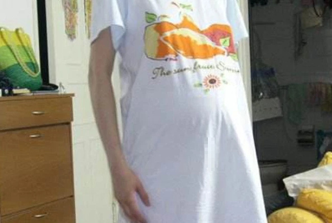 Nữ sinh lớp 8 ngoan ngoãn, học giỏi bỗng bị đồn thổi mang bầu: Trước toàn trường, em công bố sự thật khiến thầy cô, bạn bè sững sờ-2