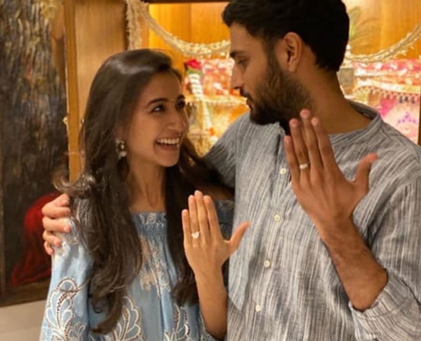 Lộ diện nàng dâu mới của gia tộc giàu nhất châu Á trong hôn lễ xa xỉ, diện mạo cùng tài năng đều gây choáng-3