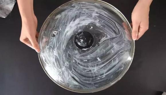 Tôi mua thêm kem đánh răng mỗi khi giá rẻ, nó có 8 công dụng thần kỳ tại nhà để giải quyết mọi rắc rối nhỏ nhặt trong cuộc sống-1