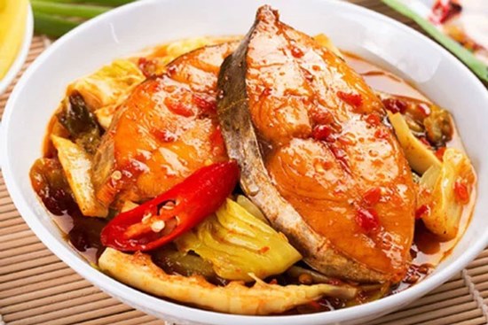 Món cá kho măng thơm ngon khó cưỡng, chống ngán lại có thời gian đi chơi Tết
