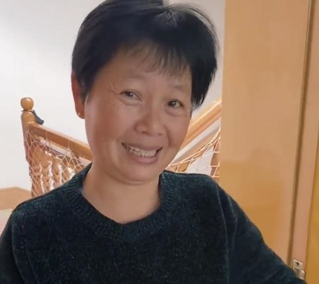 29 Tết, nghĩ con trai giấu vợ biếu mình 20 triệu, mẹ chồng làm hành động này với con dâu khiến dân mạng xuýt xoa khen ngợi-2