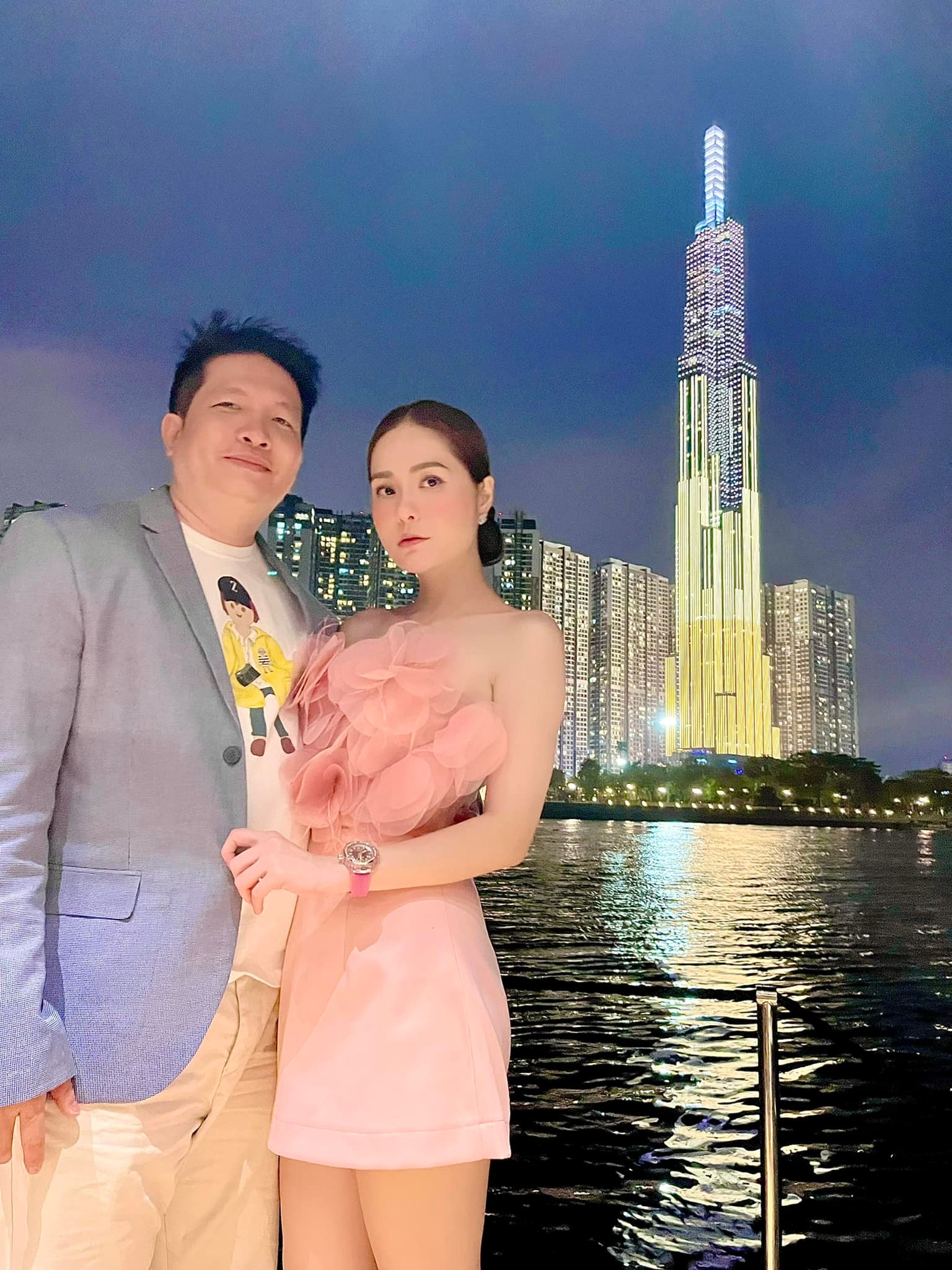 Nữ đại gia quận 7 - Di Băng bất ngờ bị Trang Khàn nhắc tên nhằm đá xéo một đại gia khác, và đoạn status đáp trả khiến dân mạng dậy sóng nữa chăng?”-7