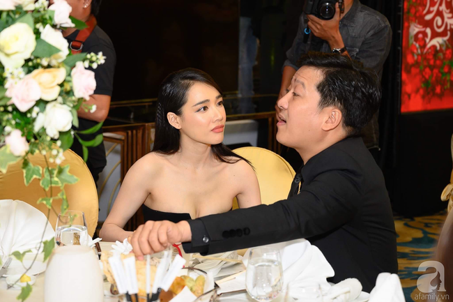 2 lần Nhã Phương khoe ngực ngồn ngộn: Vòng 1 như muốn trào ra dấy lên nghi án thẩm mỹ-4