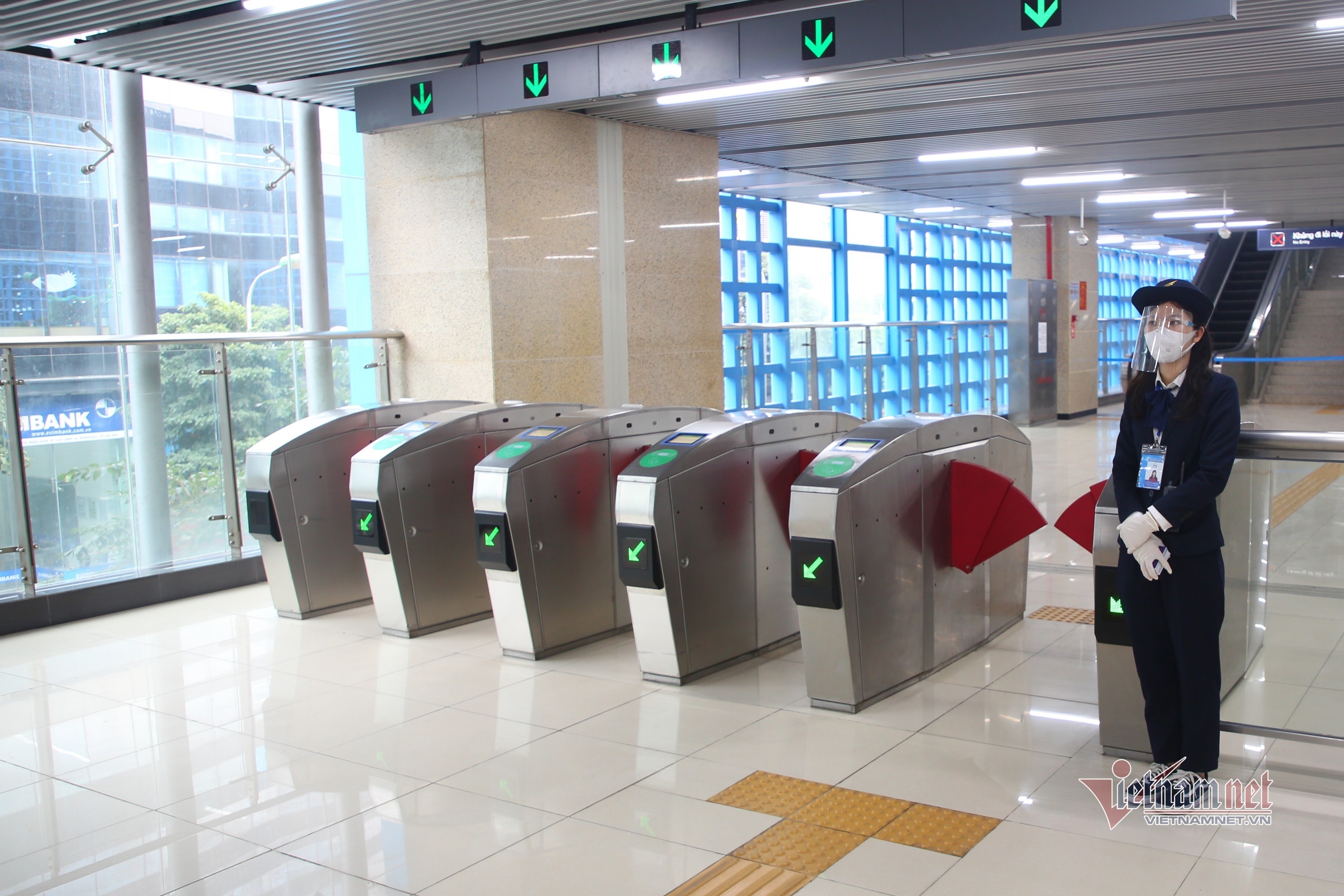 Tàu Cát Linh - Hà Đông từ chối phục vụ khách say xỉn trong dịp Tết-3