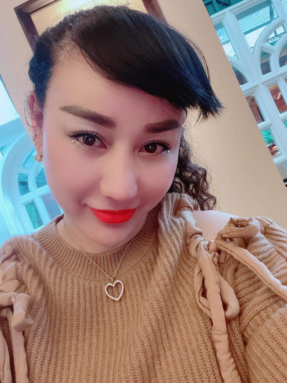 Nhan sắc vợ đại gia lớn hơn 15 tuổi, sống kín tiếng của Trương Nam Thành-3