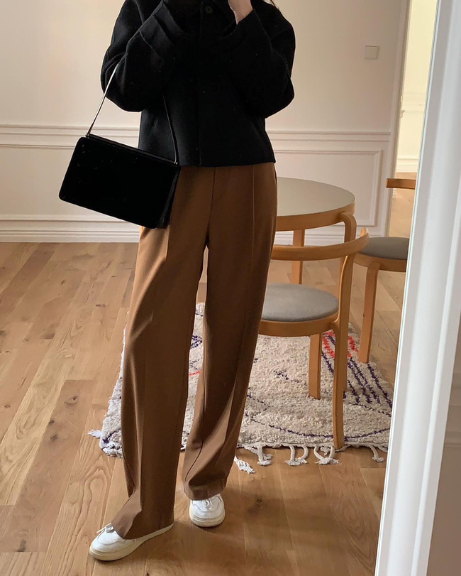 Mua giày thể thao diện Tết, bạn hãy mix với 12 kiểu trang phục này để trông sang chảnh chứ không bị phủi bụi quá-7