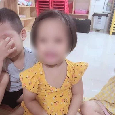 Mẹ bé gái 3 tuổi ở Hà Nội lần đầu lên tiếng: Em chỉ mong con tỉnh lại, không thì em sẽ ân hận cả đời-3