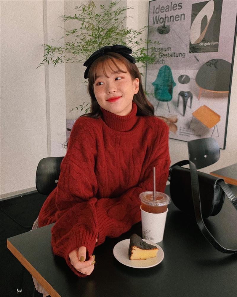 Nàng tóc xoăn đừng xõa xượi nguyên Tết, có 3 cách tạo kiểu cực sang chảnh để áp dụng-10