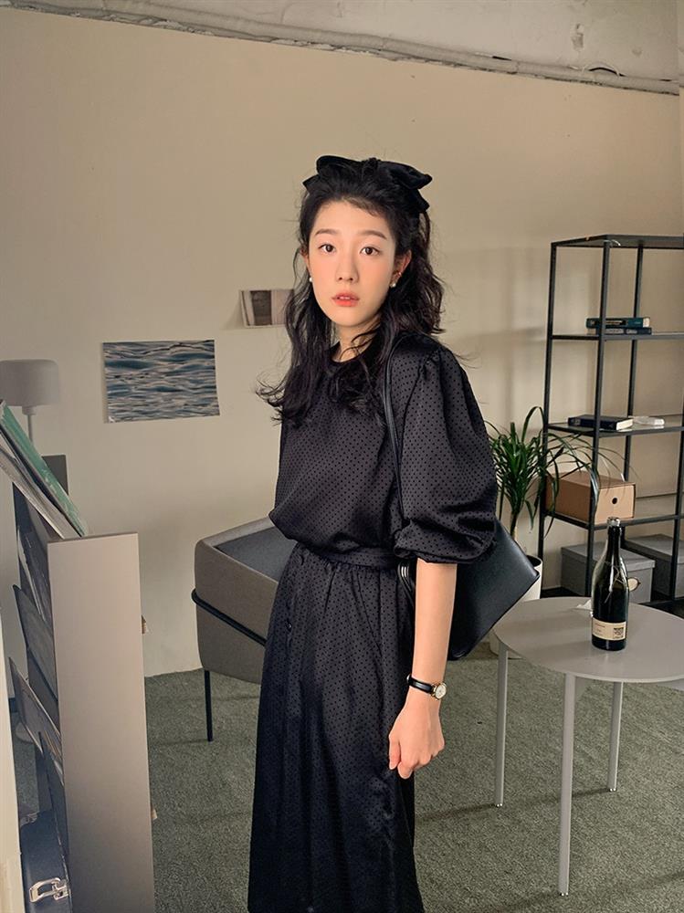 Nàng tóc xoăn đừng xõa xượi nguyên Tết, có 3 cách tạo kiểu cực sang chảnh để áp dụng-9