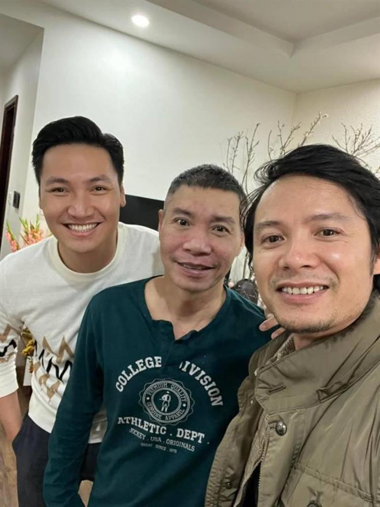 Hậu ồn ào không tham gia Táo Quân 2022, Xuân Bắc đến nhà thăm nghệ sĩ Công Lý-4