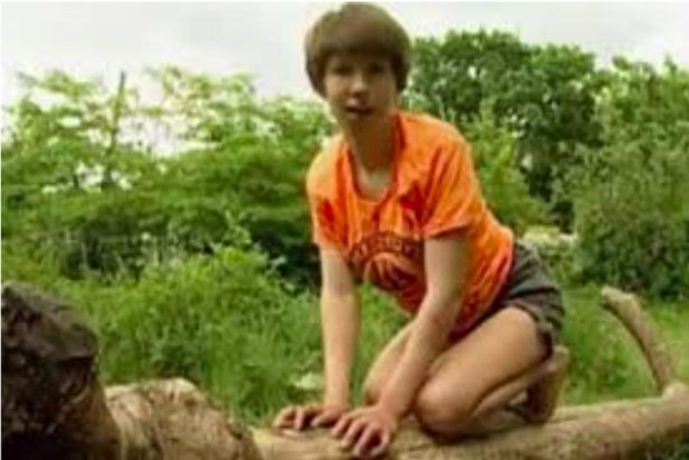 Câu chuyện về 4 đứa trẻ rừng xanh được bầy khỉ cứu, hành xử như chó, tưởng mình là gà suốt 8 năm-5