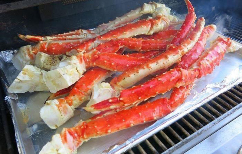 Món lạ chợ Tết nhà giàu: Hơn 3 triệu đồng 1 bộ chân cua-1