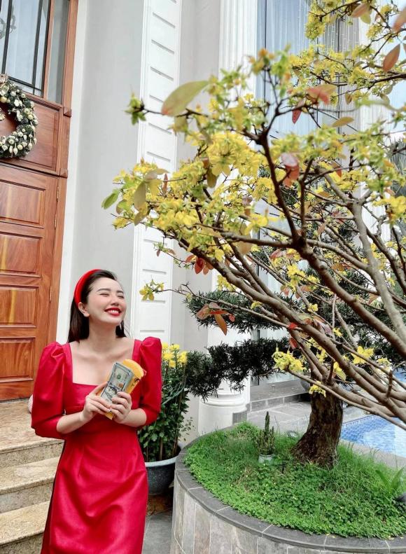 Bảo Thy nhá hàng vài góc của biệt thự triệu đô được trang trí lộng lẫy vui xuân đón Tết giữa khu nhà giàu Quận 7-6