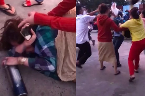 Màn đánh ghen hội đồng bằng mũ bảo hiểm giữa đường, chính thất chửi liên tục: Mày giật chồng tao, mày thách tao hả!