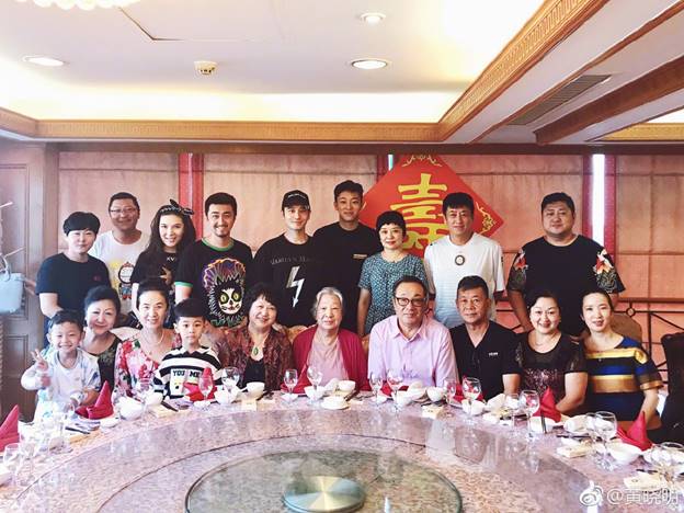 Loạt tin đồn bủa vây Angelababy và Huỳnh Hiểu Minh suốt 5 năm: Từ lùm xùm ngoại tình, tiểu tam cho tới nghi vấn bạo hành gia đình-7