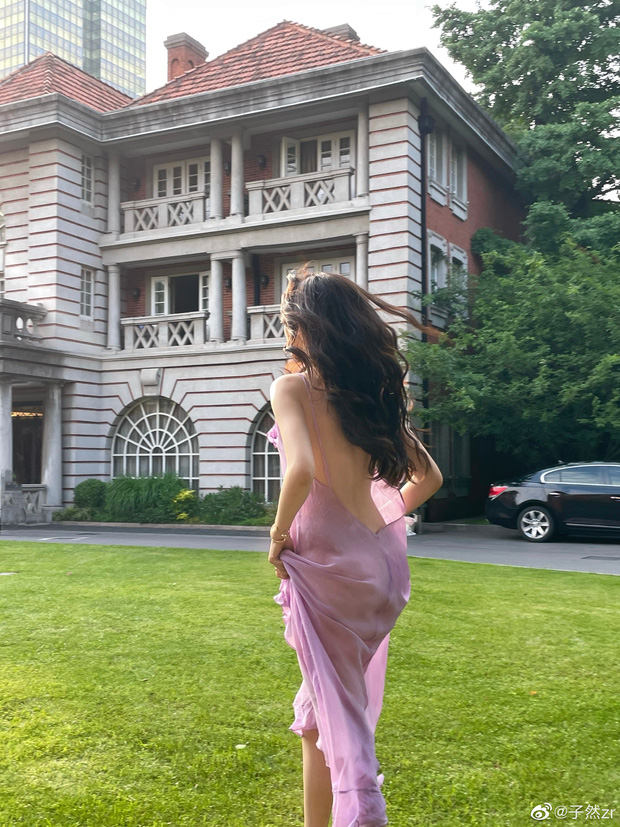 Hot girl Huỳnh Hiểu Minh theo đuổi hậu ly hôn là ai? Hoa khôi đình đám, visual tựa Lưu Diệc Phi nhưng body sexy ăn đứt Angela Baby-6