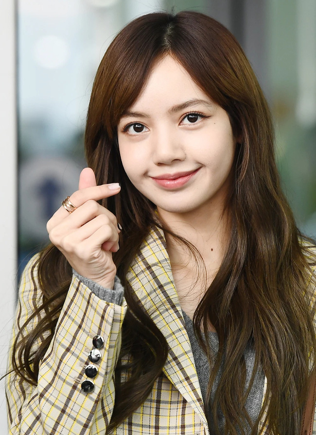 Ai sở hữu 3 đặc điểm này thì xác định mang mệnh quý phu nhân, cuộc sống ngày một thăng hoa và giàu có, chắc bạn có đủ?-1