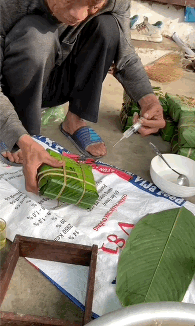 Xuất hiện clip bánh chưng bị tiêm xilanh y tế, gia chủ lập tức ra mặt trấn an làm netizen thở phào nhẹ nhõm!-2