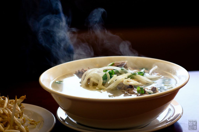 3 thói quen khi ăn cơm độc hại có thể khiến bạn béo lên, gây ung thư, toàn thói quen xấu mà người Việt hay làm trong ngày Tết-3