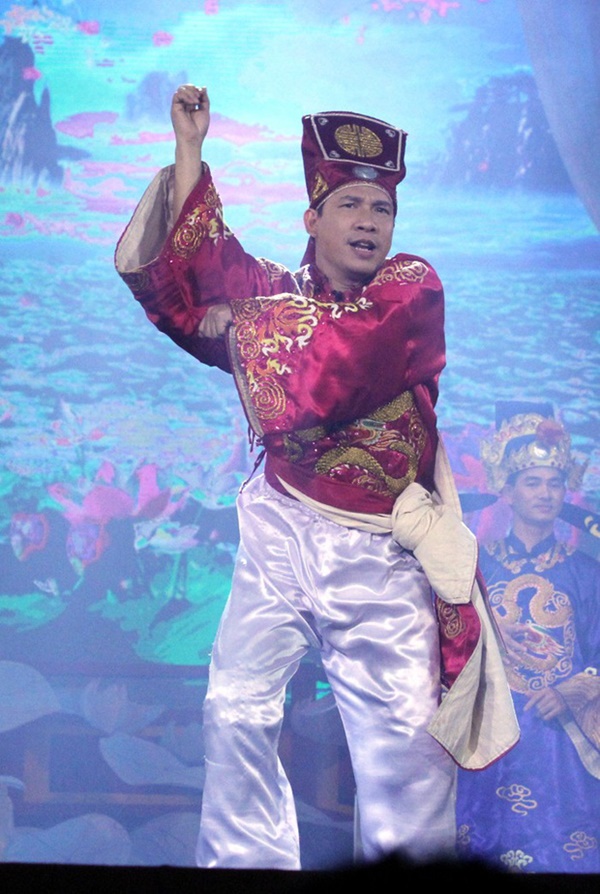 Nam Tào của Táo Quân 2022 từng đóng Táo Kinh tế, đáng chú ý là dính tới Hoài Linh, còn được Anh Bốn phán điều này-5