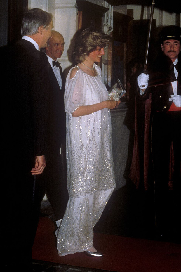 Loạt ảnh bầu bí vẫn lộng lẫy như nữ thần của Công nương Diana, bảo sao được mệnh danh là mỹ nhân hoàng gia đẹp nhất thế giới-9