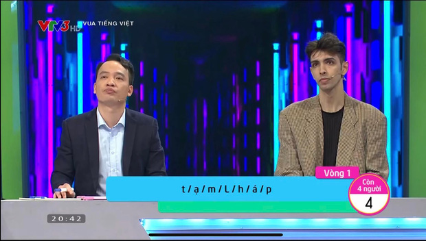 Anh Tây bị hỏi một từ tiếng Việt gồm 7 chữ cái, Tết nào cũng thấy nhắc đến nhưng đành tịt ngòi, nghe đáp án mà tiếc hùi hụi-7