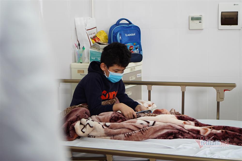 Trẻ em mắc Covid-19 nhập viện tại miền Bắc đang có xu hướng tăng-1