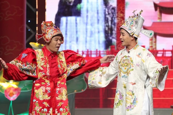 Táo Quân 2022 lên sóng 3 phút, quảng cáo 5 phút, khán giả bực tức chả hiểu đang xem gì?-1