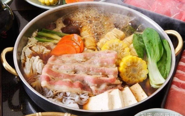 5 món ăn phổ biến ngày Tết có thể khiến đường huyết tăng đột biến, khuyến khích nên làm ngay 2 việc đơn giản để đường huyết được ổn định-1