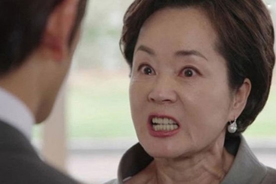 Mùng 2 về Tết ngoại nhưng vừa đến cổng anh rể đã 