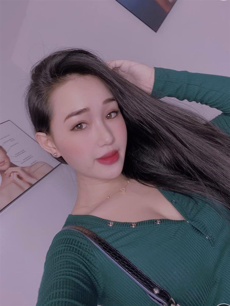 Mở bàn thắng vào lưới đội Trung Quốc, sao tuyển Việt Nam gây chú ý vì câu chuyện tình siêu đặc biệt cùng cô bạn gái sexy-6