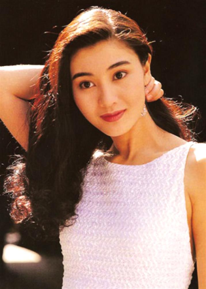 Phận đời trái ngược của Top mỹ nhân đẹp nhất Hong Kong: Người lựa chọn cô đơn đến già hậu phốt trà xanh”, người suýt phải sống đời thực vật sau cơn bạo bệnh-35