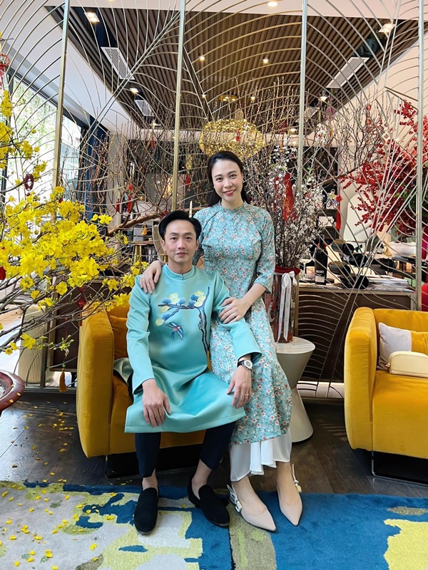 Góc nào nhà Đàm Thu Trang cũng có thể sống ảo, biệt thự hạng sang của Bảo Thy&nbsp;đủ các loại hoa Tết đắt tiền-1