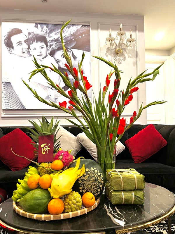 Góc nào nhà Đàm Thu Trang cũng có thể sống ảo, biệt thự hạng sang của Bảo Thy&nbsp;đủ các loại hoa Tết đắt tiền-23