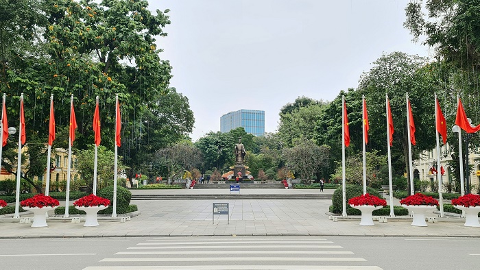 Hà Nội rực rỡ cờ hoa mừng Đảng, mừng Xuân mới Nhâm Dần 2022-2