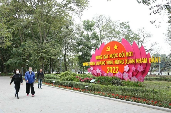 Hà Nội rực rỡ cờ hoa mừng Đảng, mừng Xuân mới Nhâm Dần 2022-7